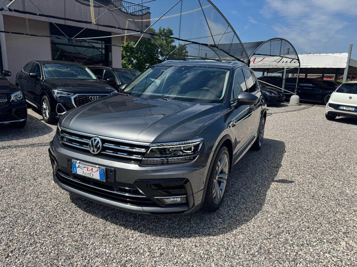 VOLKSWAGEN - Tiguan - 2.0 TDI DSG 4MOTION R-LINE