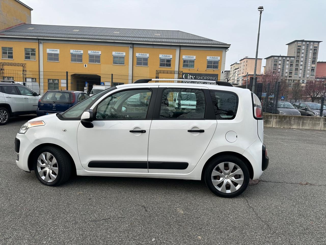 Citroen C3 Picasso 1.4 VTi 95 GPL della casa fino 2033
