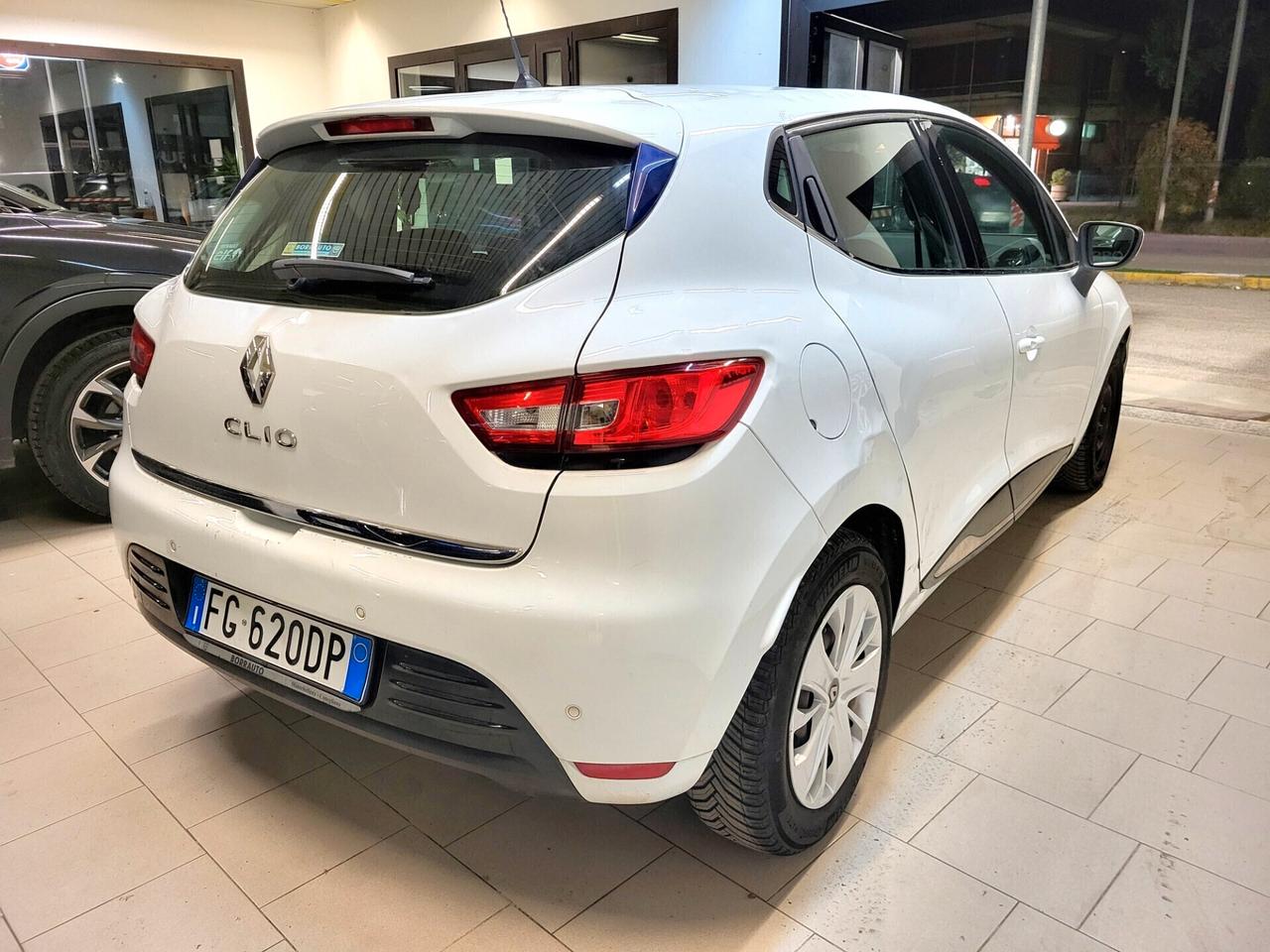 Renault Clio 1.2 75CV 5 porte Intens