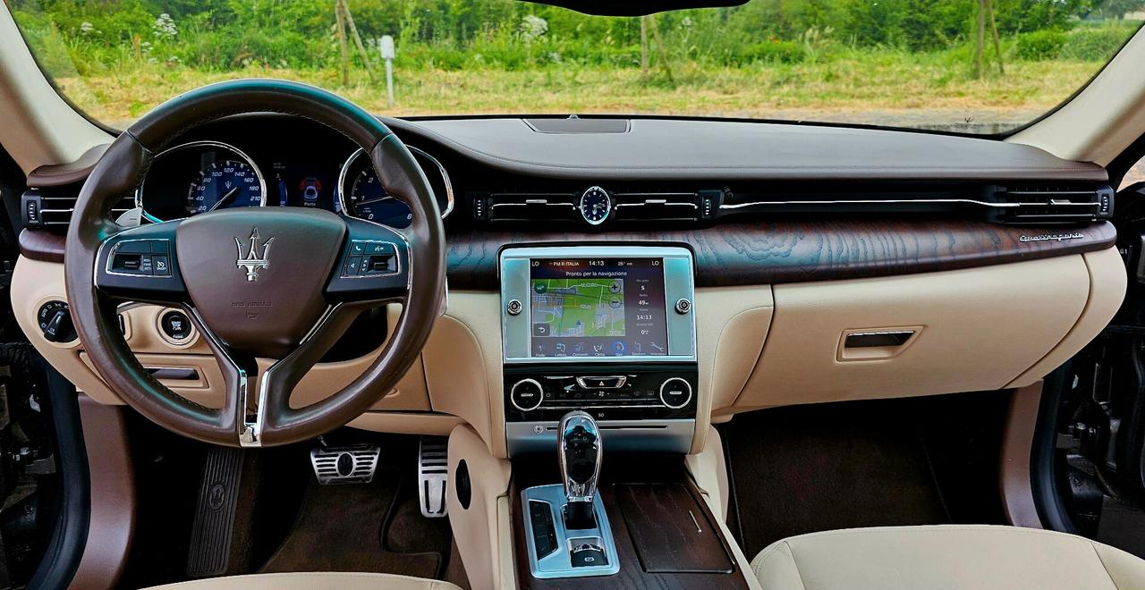 Maserati Quattroporte v6