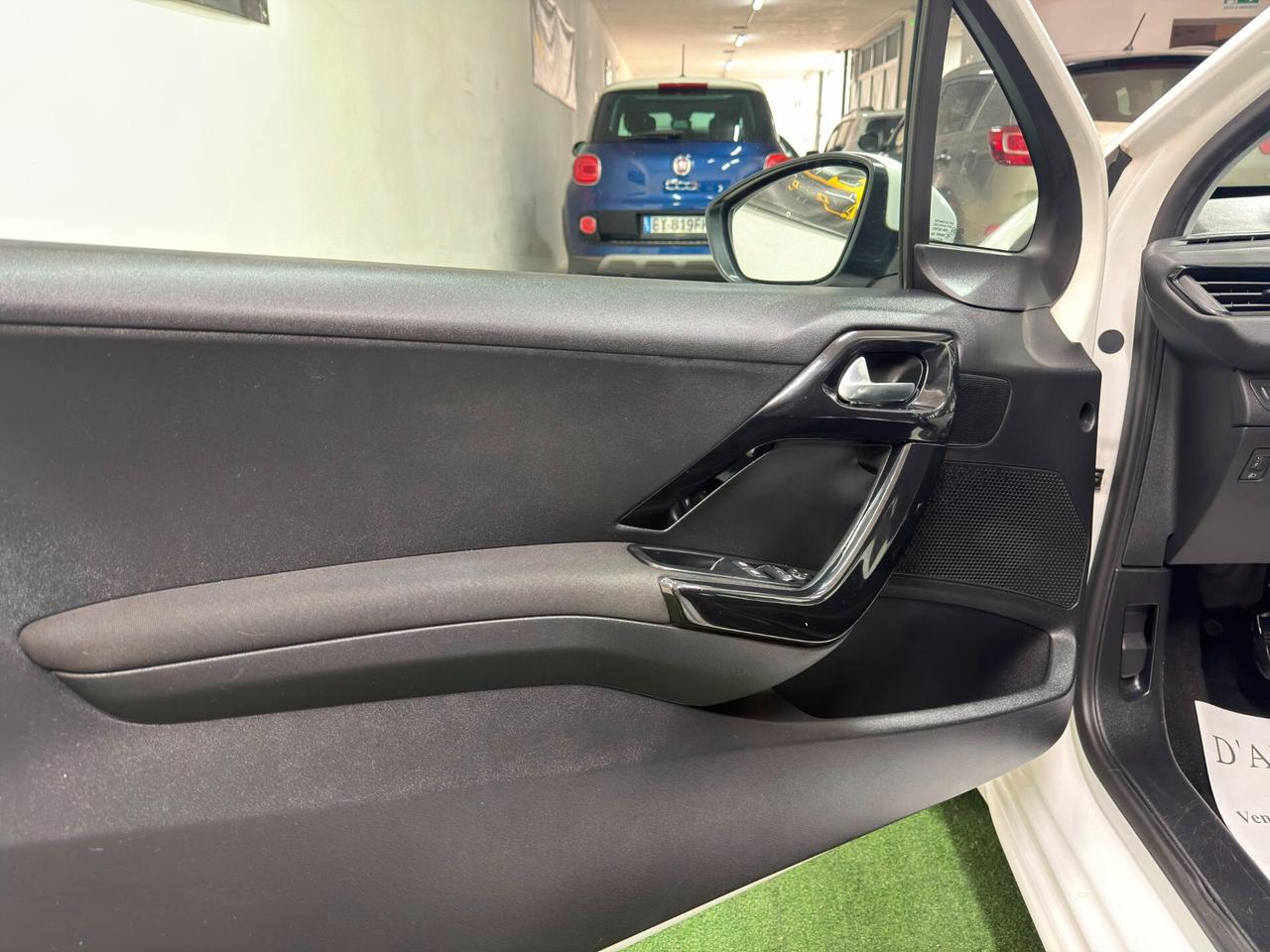 Peugeot 208 BlueHDi 75 3 porte Allure
