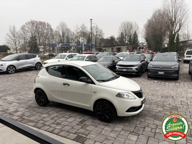 LANCIA Ypsilon 1.2 5 porte ANCHE PER NEOPATENTATI