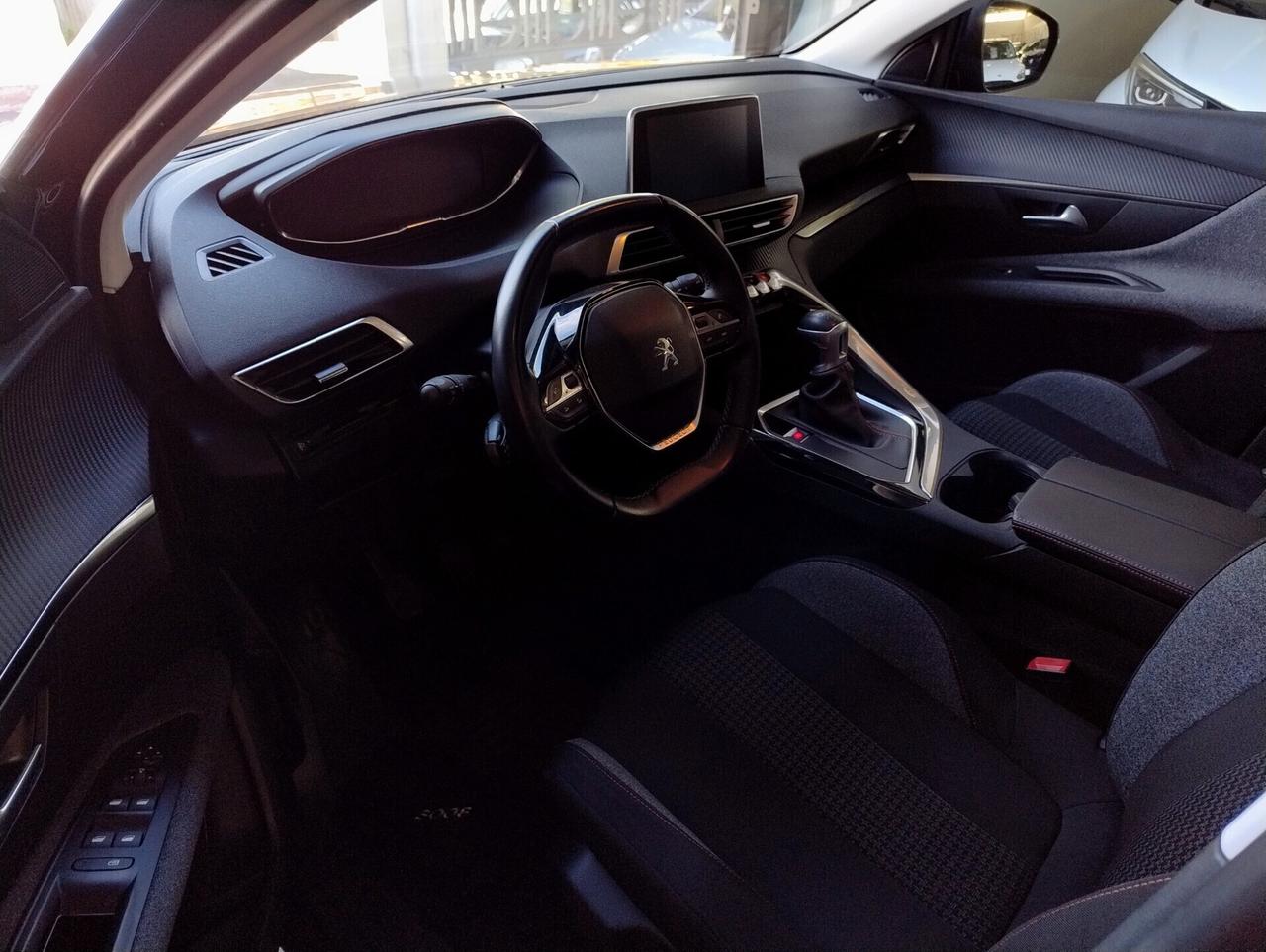 Peugeot 3008 1.5 HDi 131cv ALLURE - 2018