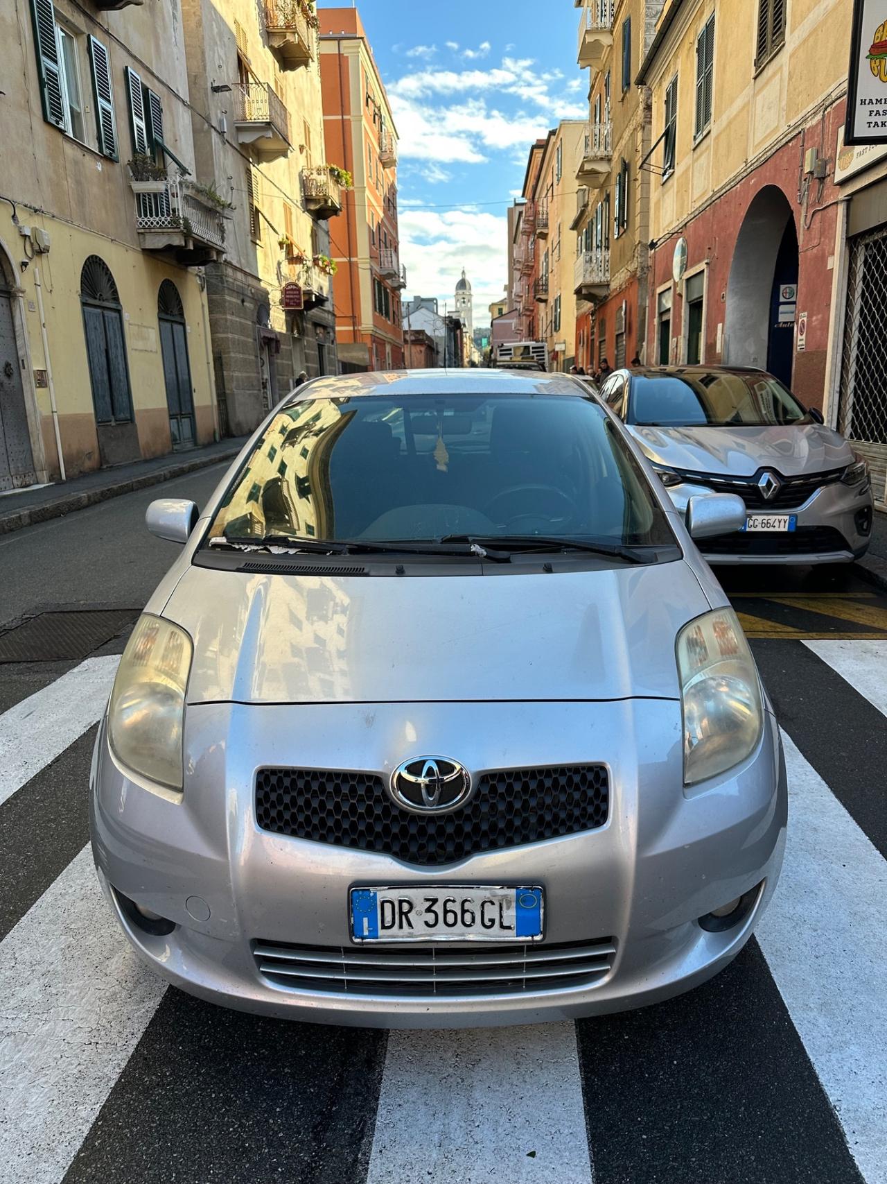 Toyota Yaris 1.4 D-4D 3 porte Navi