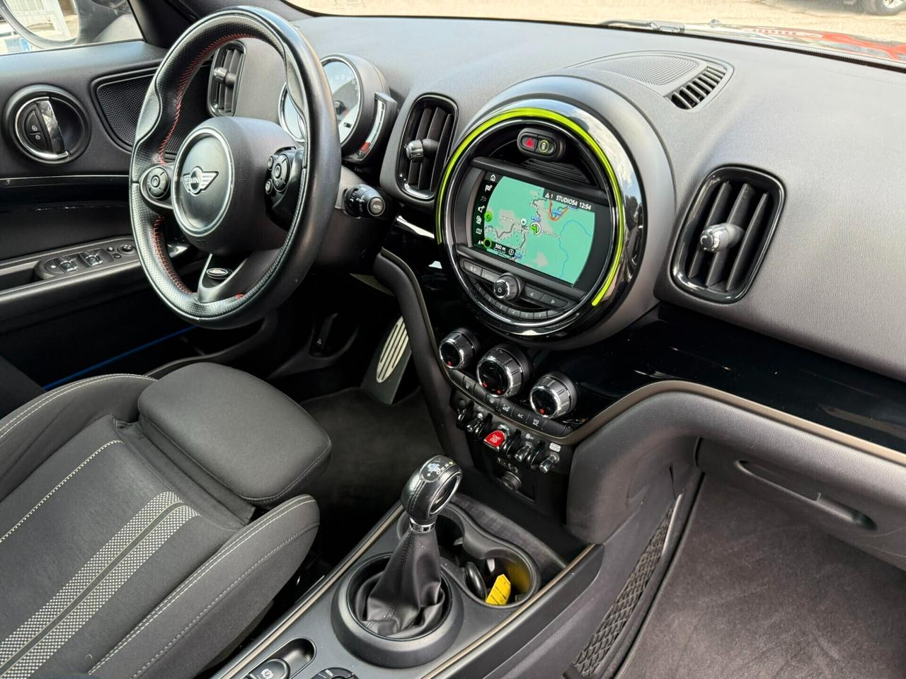 Mini 2.0 Cooper SD Hype Countryman Automatica