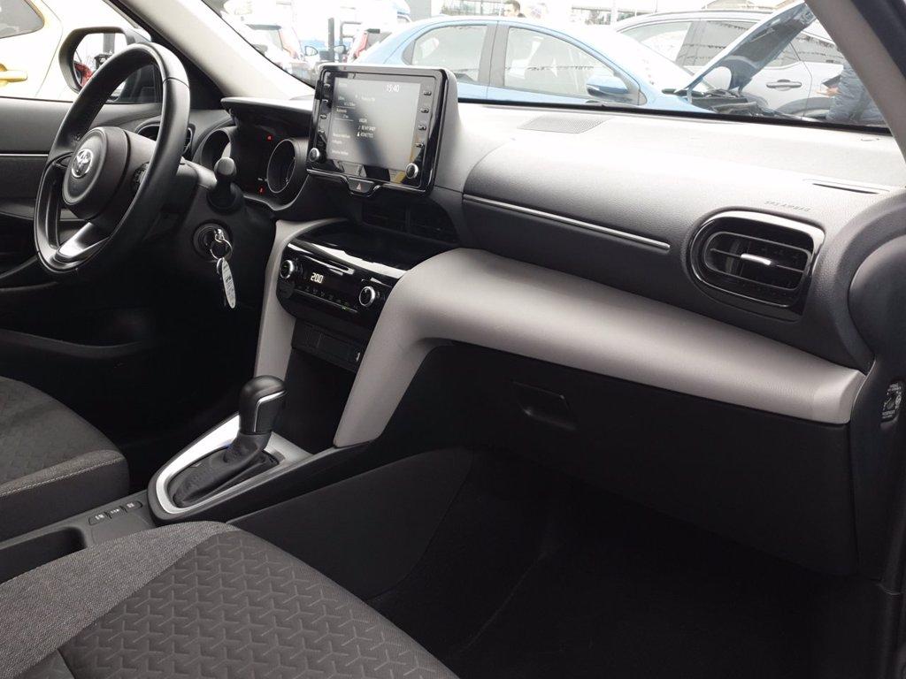 TOYOTA Yaris cross 1.5h active fwd 116cv e-cvt del 2022