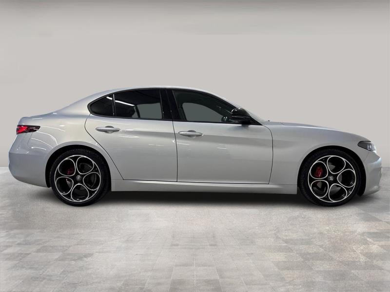 Alfa Romeo Giulia 2.2 Turbo Competizione AT8