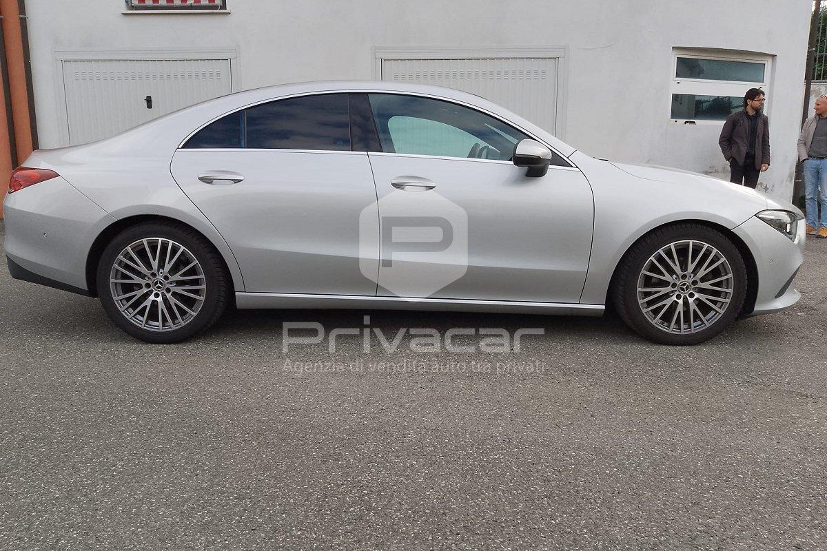 MERCEDES CLA 180 d Automatic Business