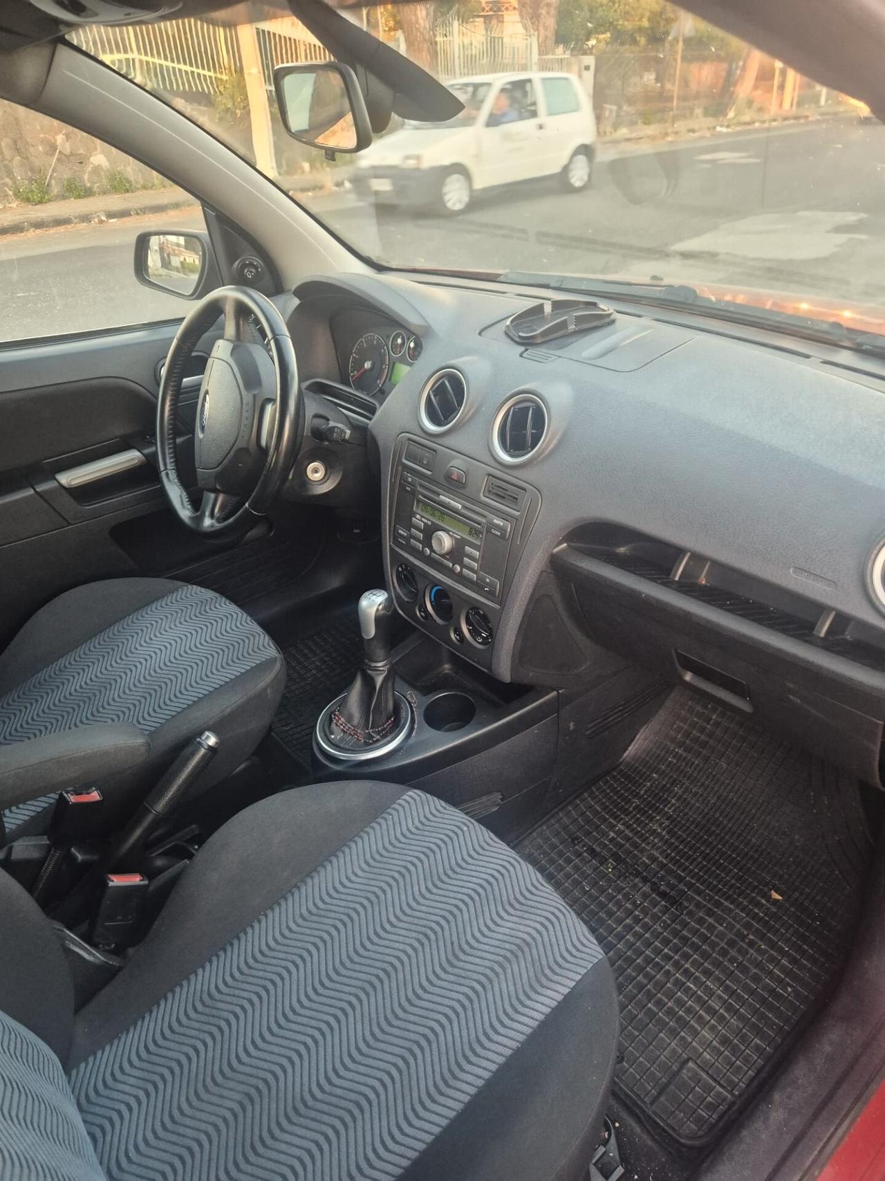 Ford Fusion 1.4 TDCi 5p. Collection