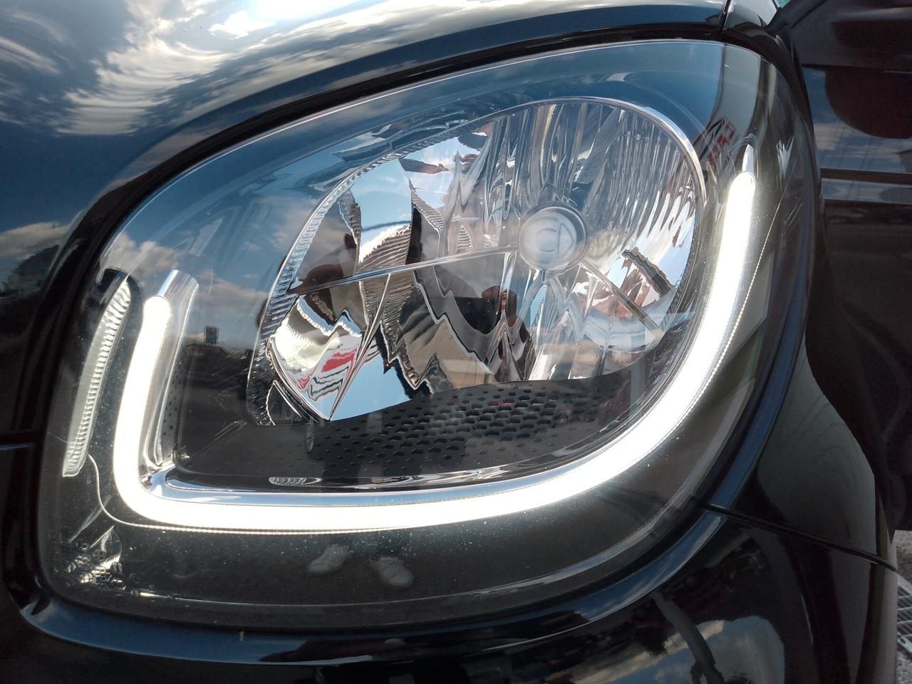 Smart ForFour 70 1.0 Passion LED - NEOPATENTATI