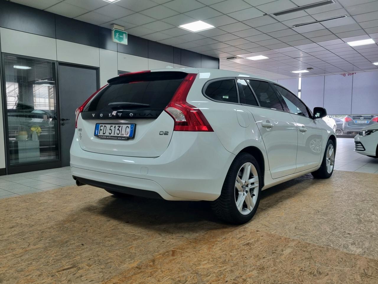 VOLVO V60 2.0 DIESEL D2 KINETIC N1 AUTOCARRO