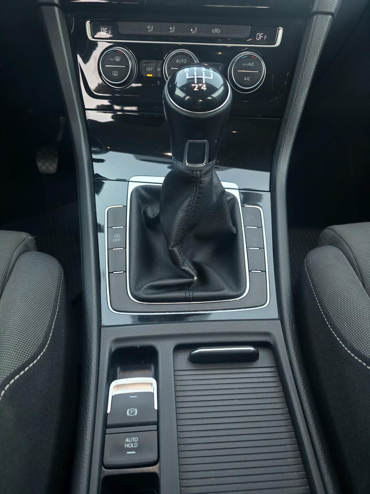 Volkswagen Golf 1.6 TDI 110 CV 5p. Business BlueMotion Technology