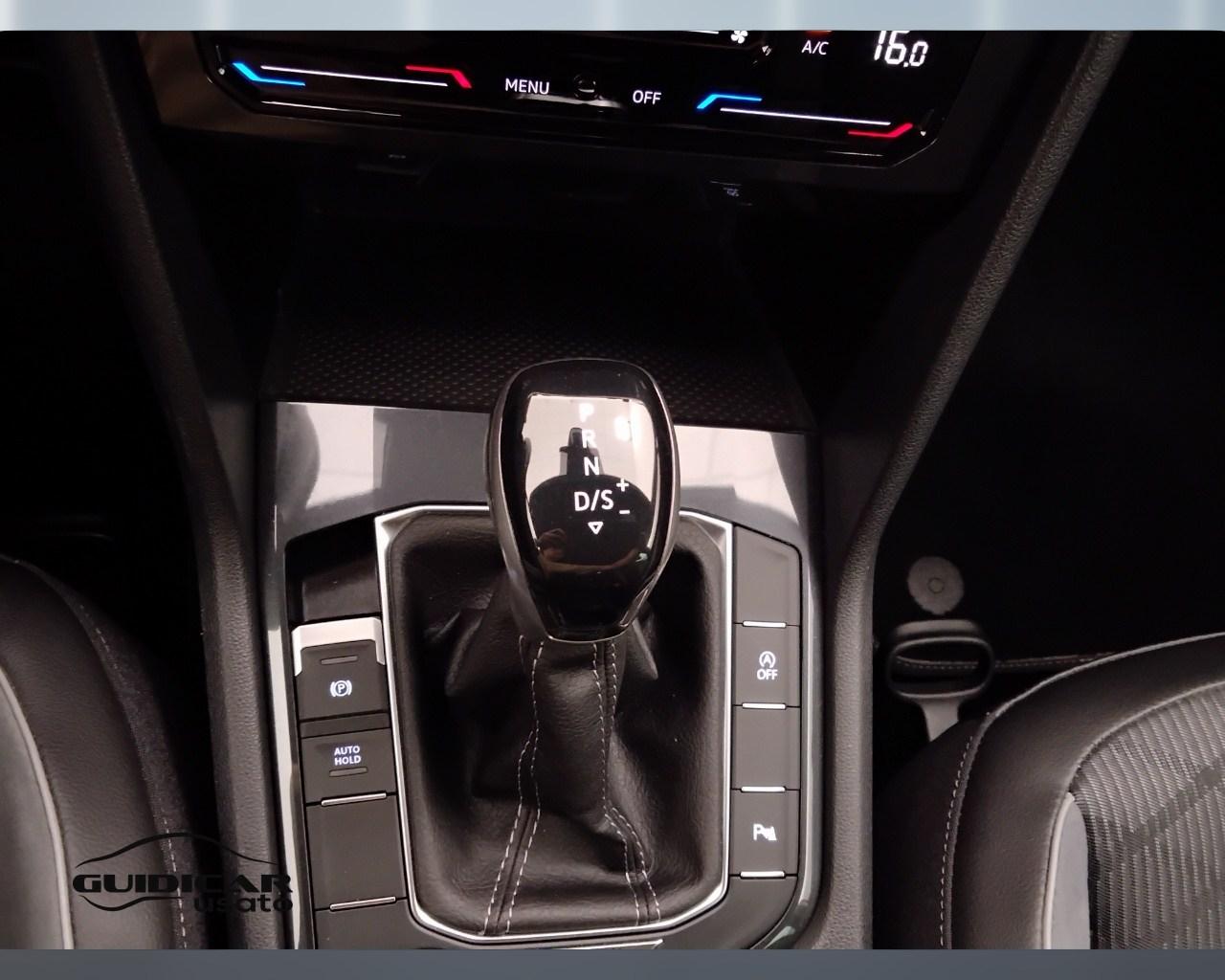 VOLKSWAGEN Tiguan II 2021 - Tiguan 2.0 tdi R-Line 4motion 150cv dsg