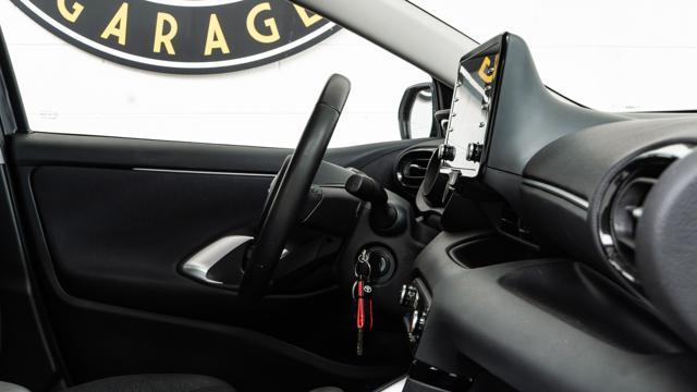 TOYOTA Yaris 1.5 Hybrid IVA ESPOSTA NEOPATENTATI