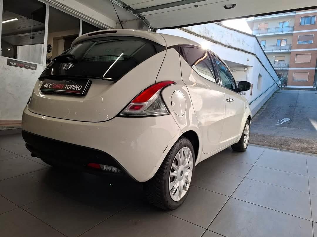 Lancia Ypsilon 1.2 GPL