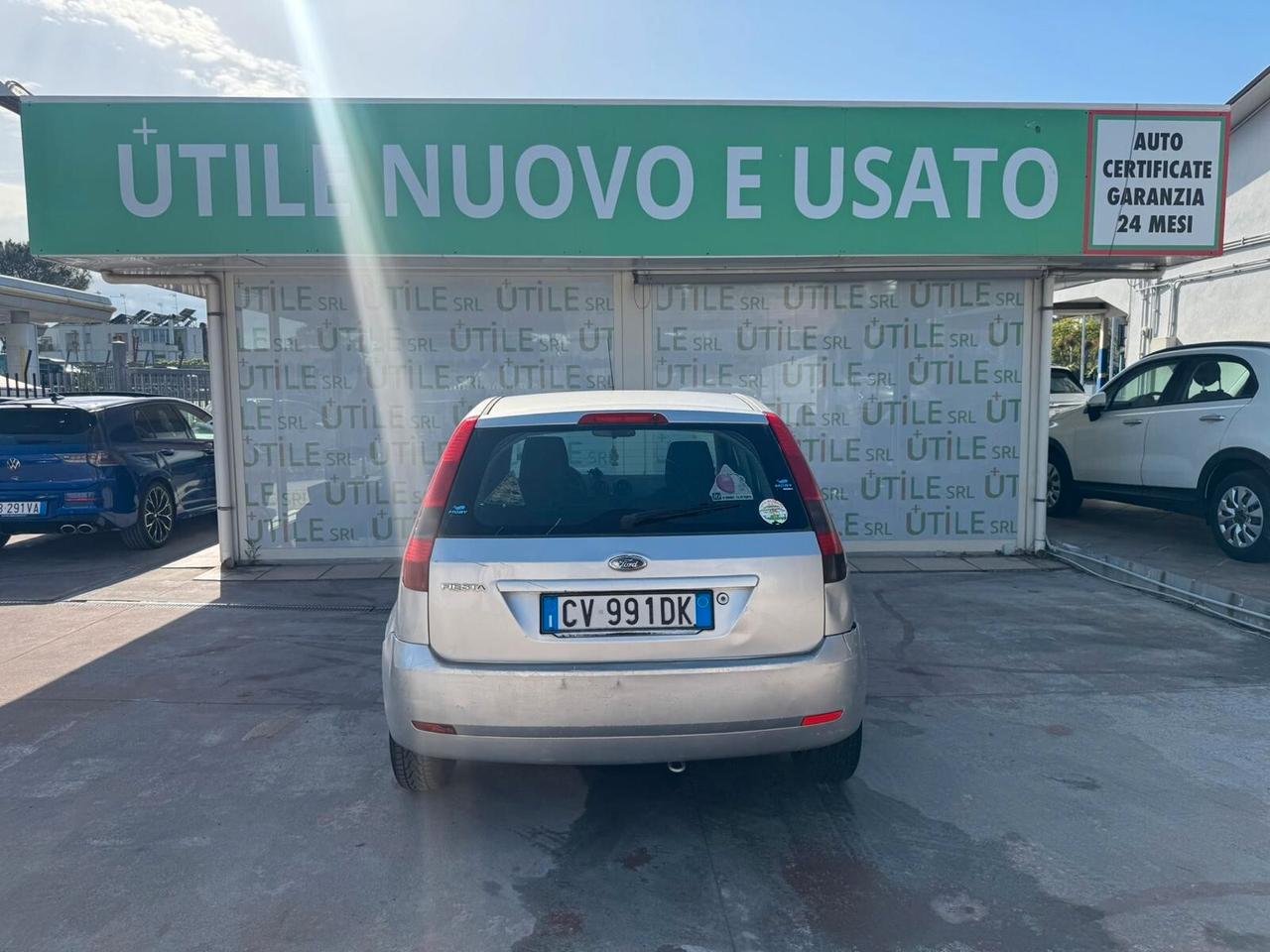 Ford Fiesta 1.4 16V 5p. Ghia