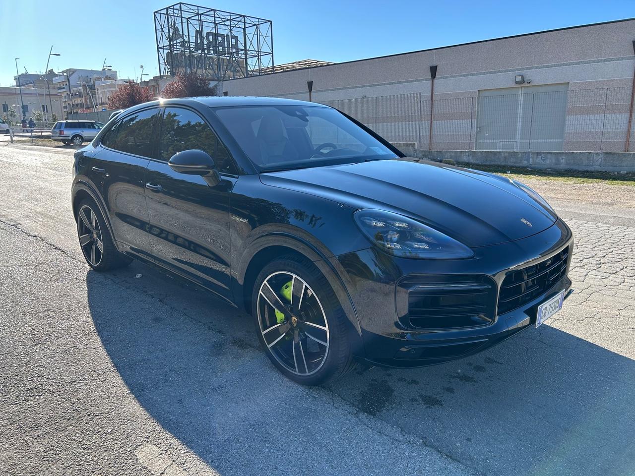 Porsche Cayenne Coupé 3.0 V6 E-Hybrid STRAFULL CERTIFICATA