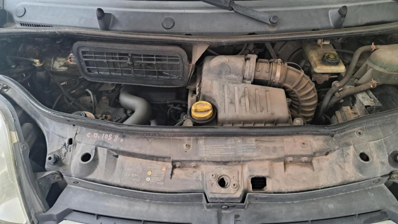Opel Vivaro 27 2.5 CDTI PC-TN Furgone Fap