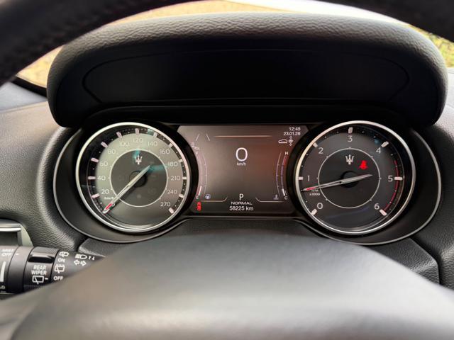 MASERATI Levante MY22 GRANSPORT+TETTO+BLACK PACK+PINZE GIALLE