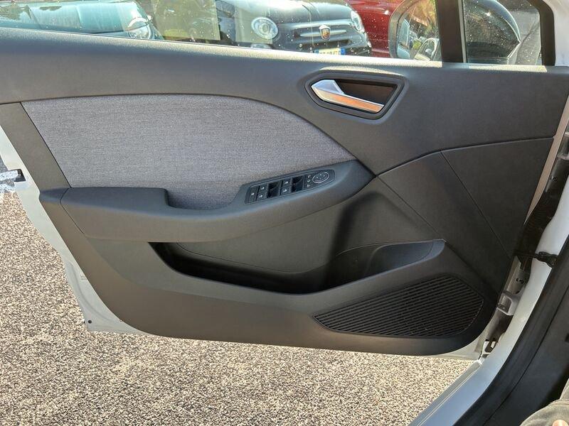 Renault Clio NUOVA techno TCe 90