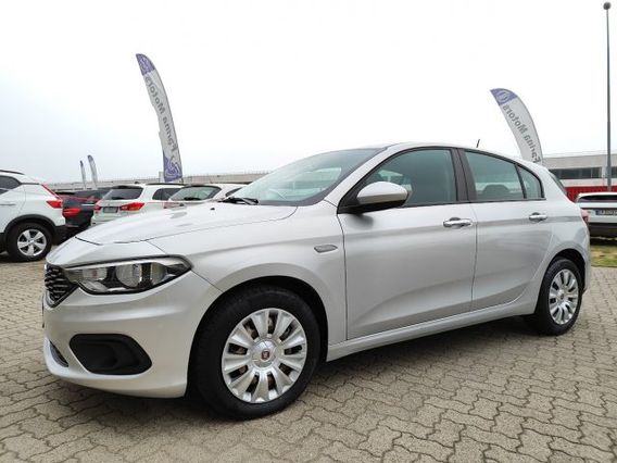FIAT Tipo 1.3 Mjt S&S 5P Easy NEOPATENTATI-Navigatore