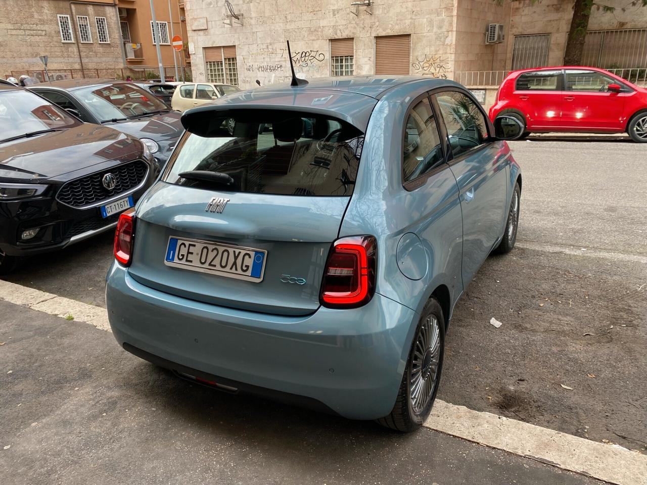 Fiat 500e Icon Berlina 42 kWh Full led IVA INC