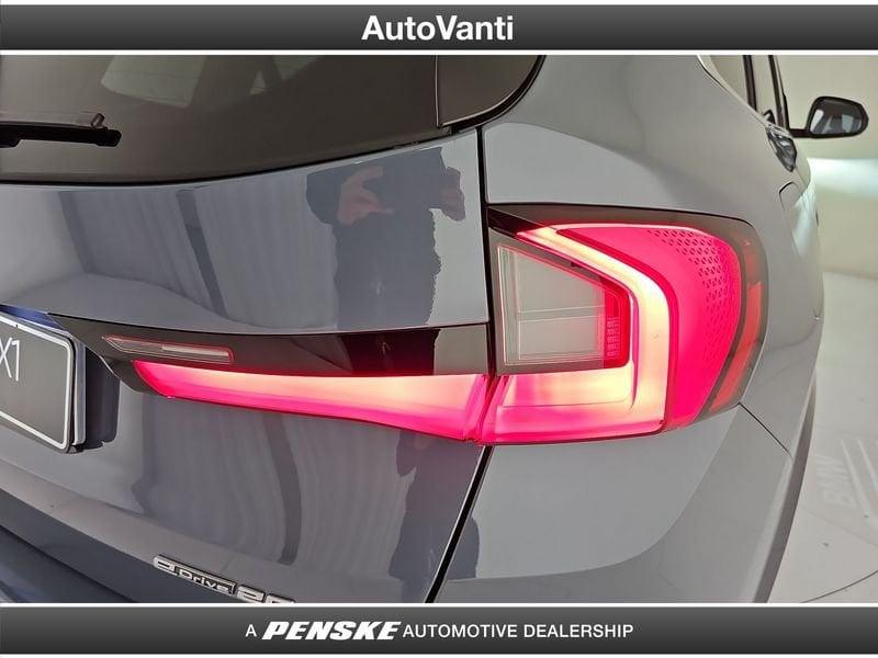 BMW iX1 eDrive 20 X-Line