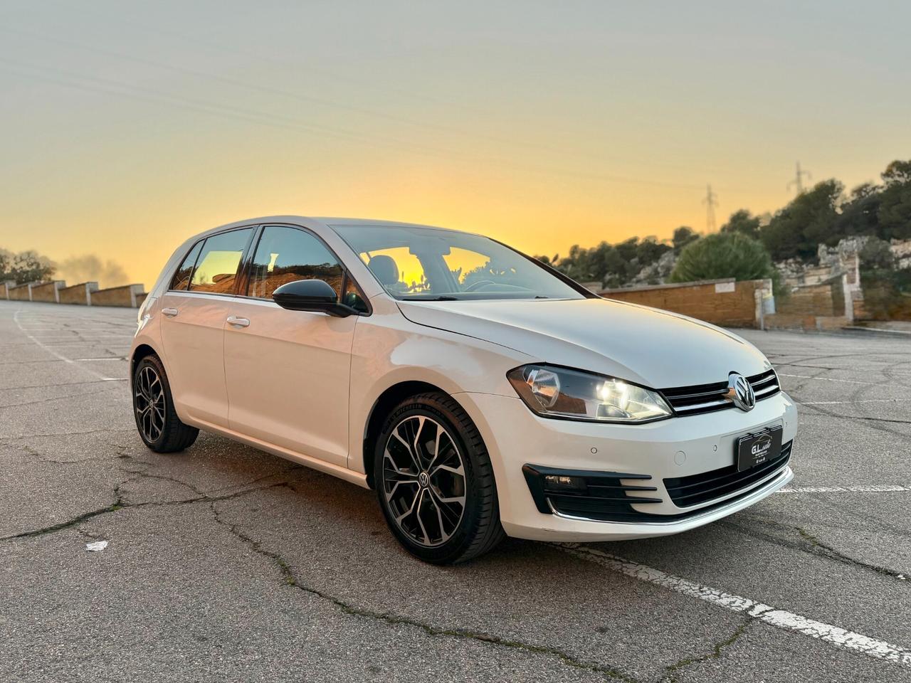 Volkswagen Golf/1.6 TDI 90CV/CAR PLAY/CERCHI 17"/NEOPATENTATI