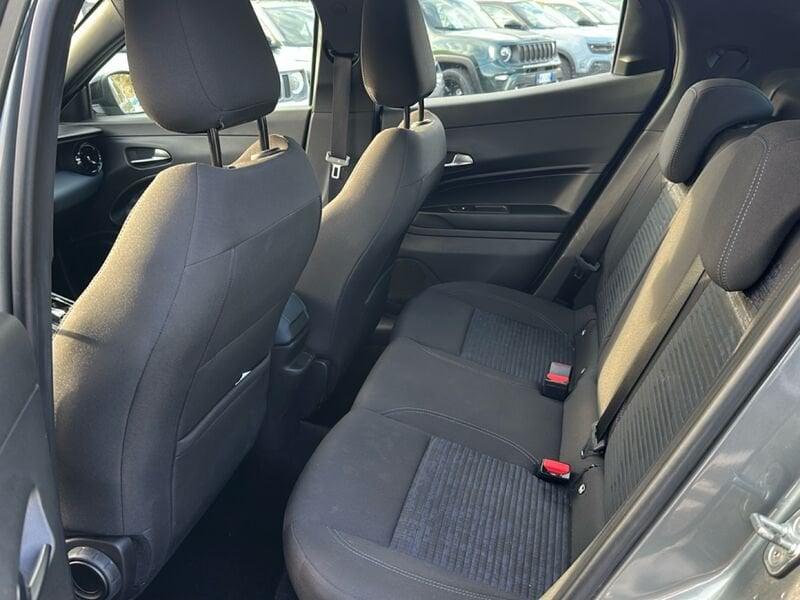 Alfa Romeo Junior 1.2 ibrida 145cv edct6