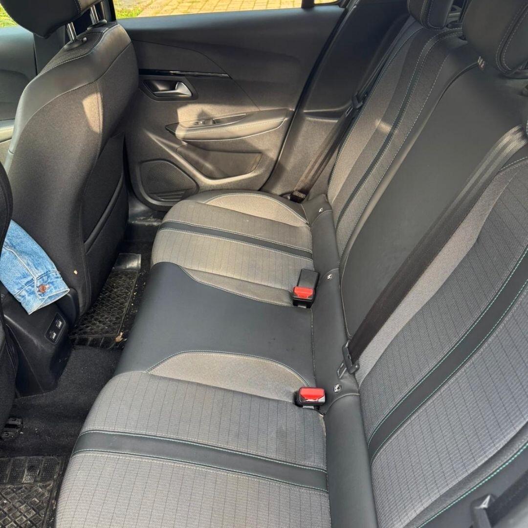 Peugeot 208 Allure 2022