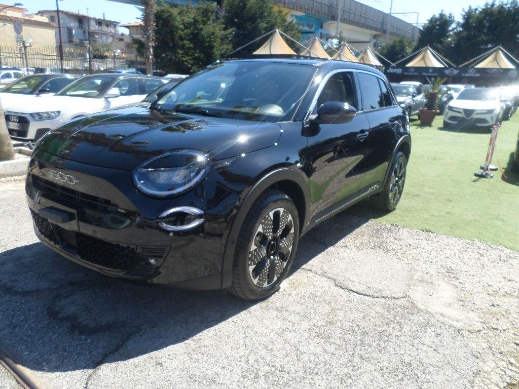 Fiat 600 Hybrid 100 CV DCT MHEV La Prima