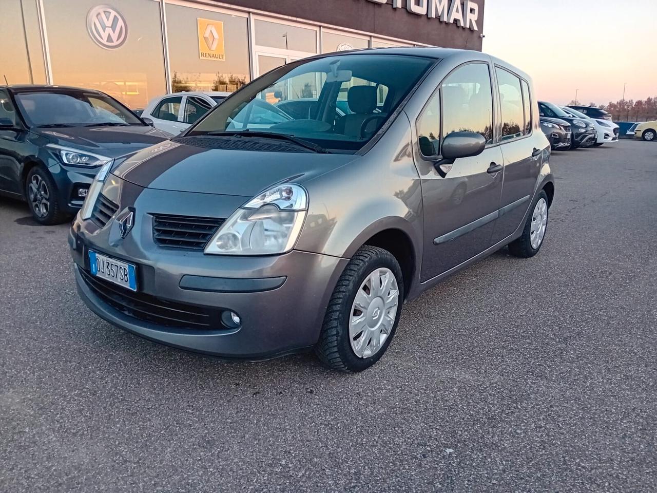 Renault Modus 1.2 16v Dynamique 75 cv E4