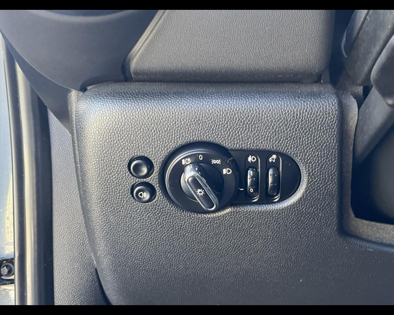 MINI Mini 5 porte (F55) - Mini 1.5 Cooper Camden 5 porte
