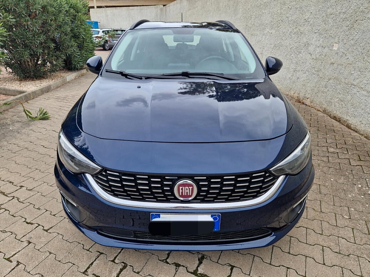 Fiat Tipo 1.3 MJT 95cv Lounge per Neopatentati