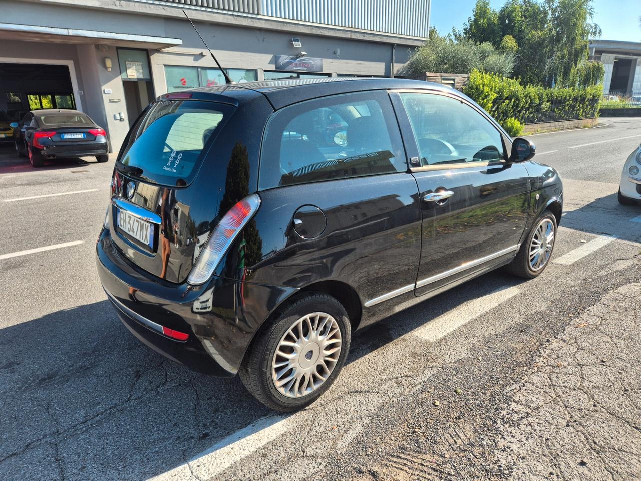 Lancia Ypsilon 1.3 MJT 75 CV Diva