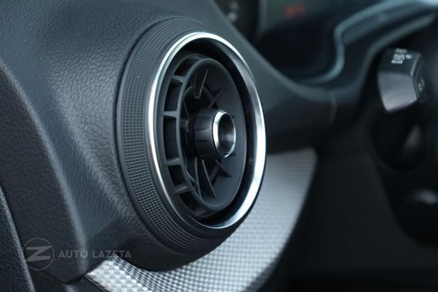 AUDI Q2 30 TFSI Business Advanced