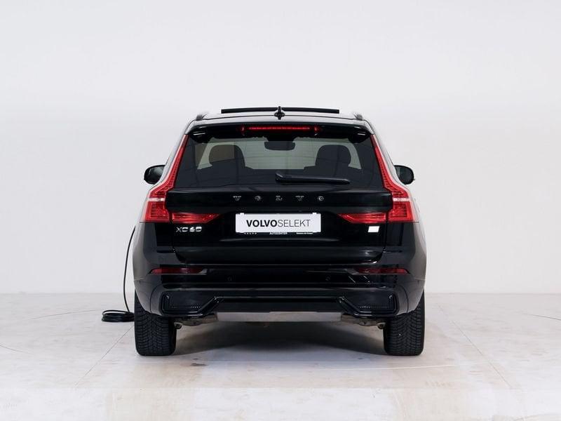 Volvo XC60 T6 Plug-in hybrid AWD automatico Plus Dark