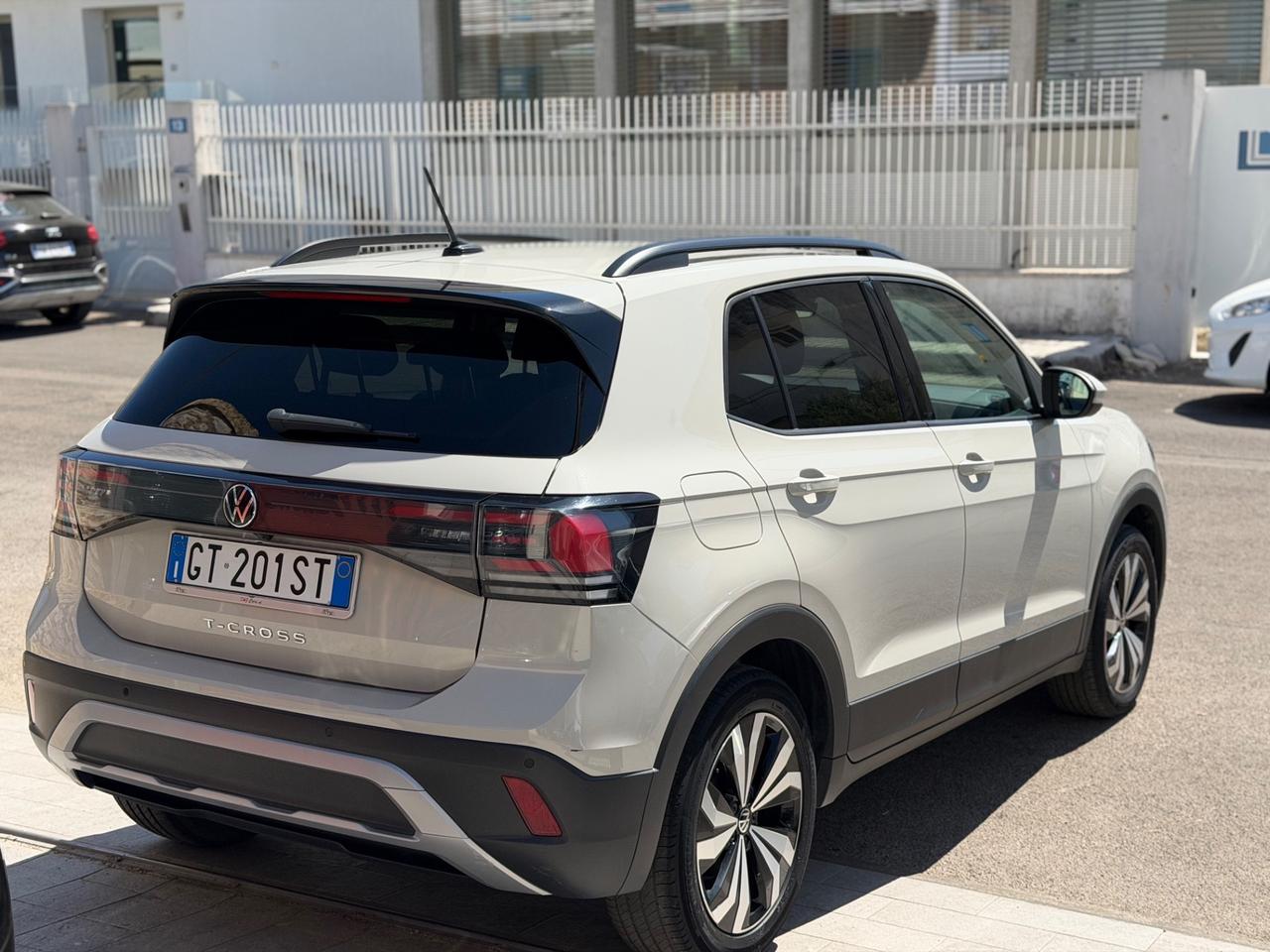 Volkswagen T-Cross 1.0 110 cv TSI Life-2024/LED/SENSORI