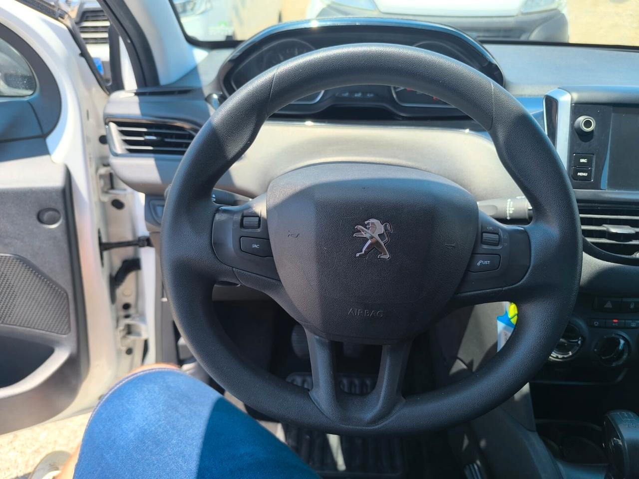 Peugeot 208 1.4 HDi 68 CV Active 2015
