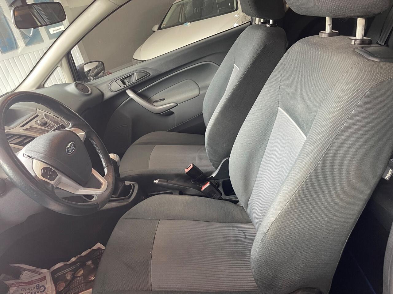 Ford Fiesta 1.4 3 porte Bz.- GPL Titanium