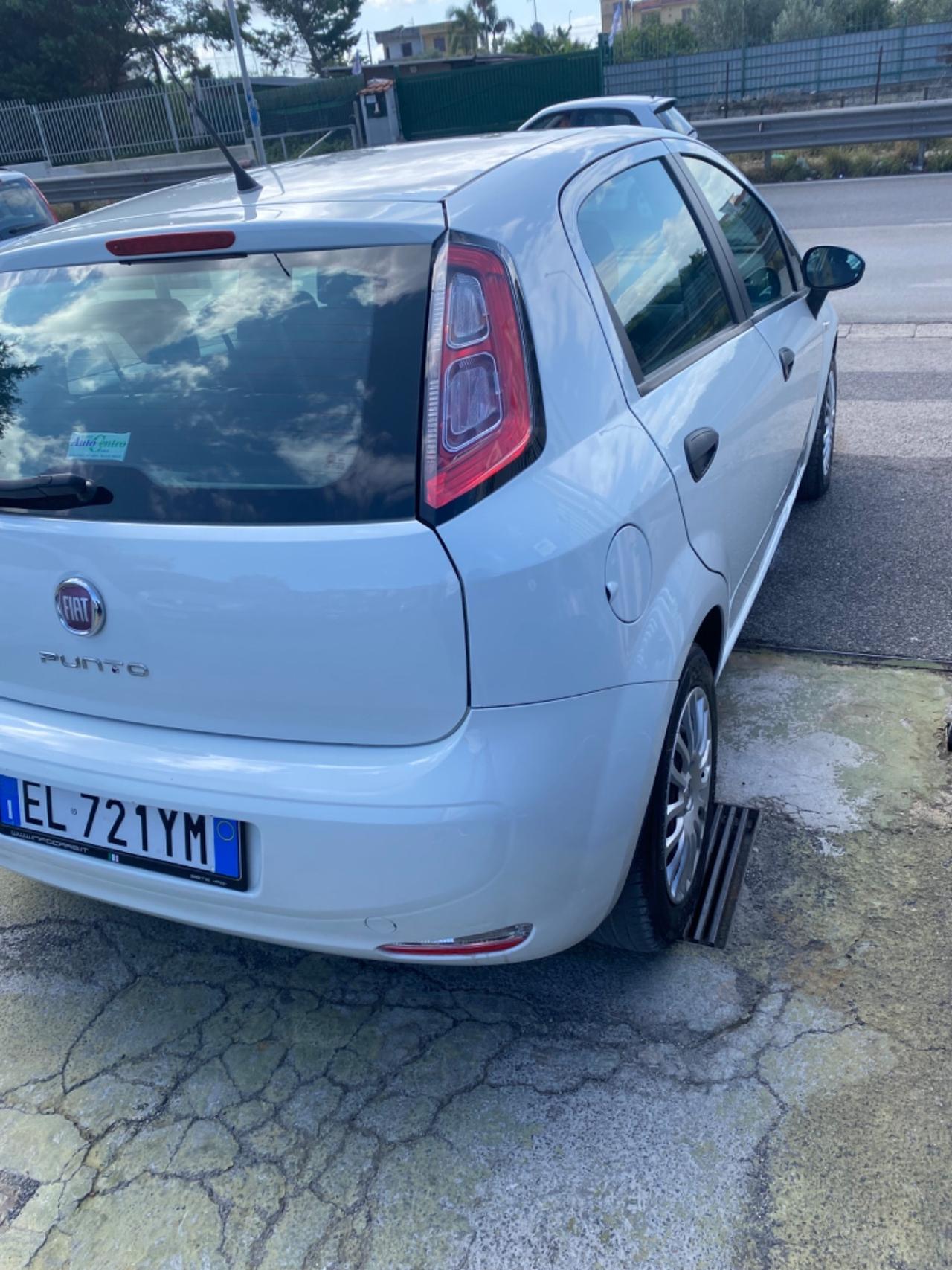 Fiat Punto 1.3 MJT II 75 CV 5 porte Virgin Radio