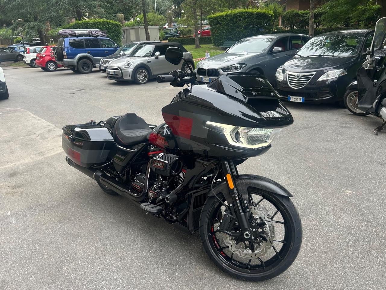 Harley-davidson CVO Road Glide Road Gilde cvo st