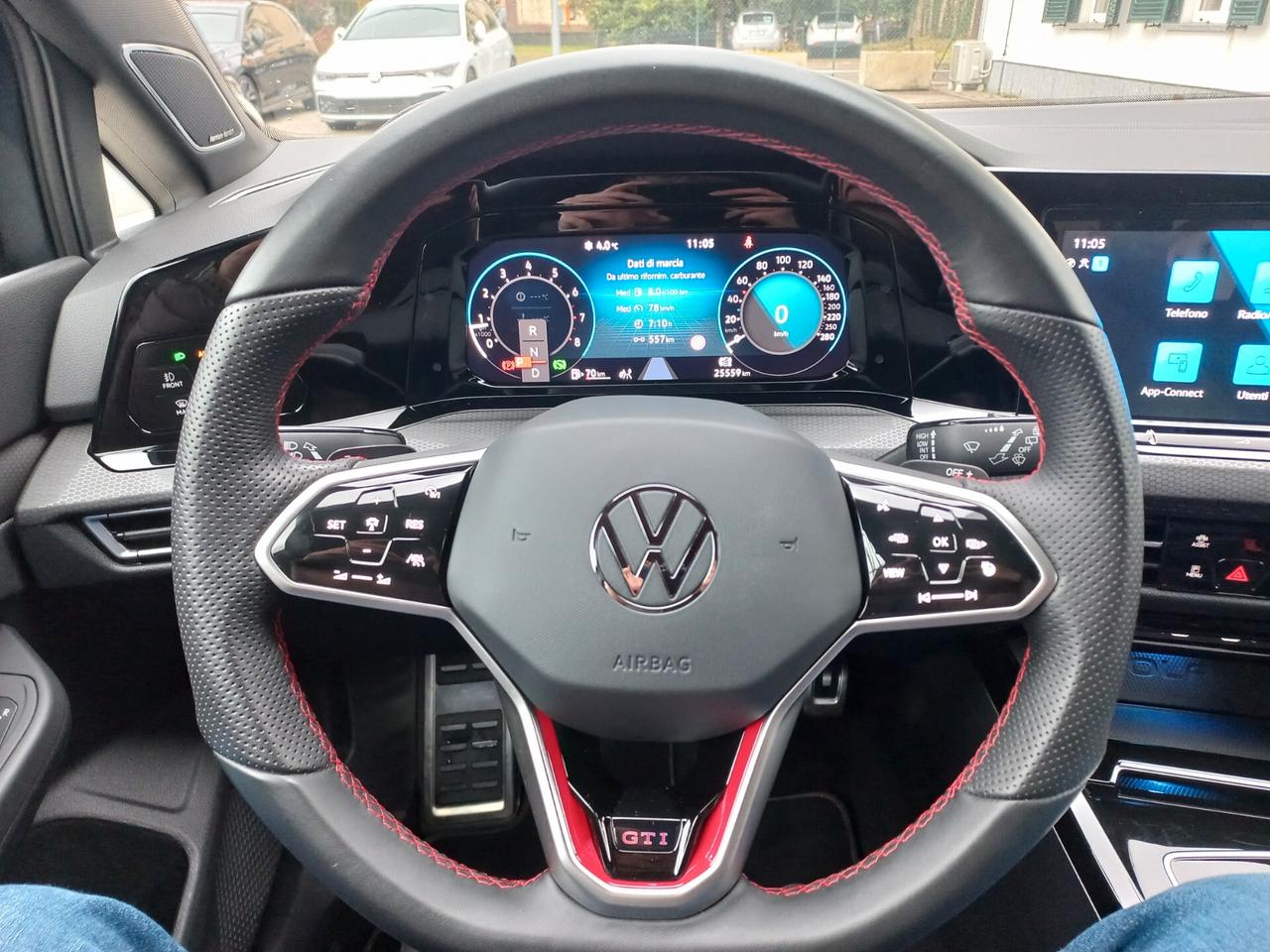 Volkswagen Golf GTI 2.0 TSI DSG