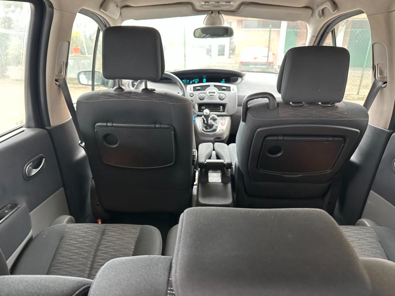 Renault Scenic 1.9 dCi/130CV (12 RATE)