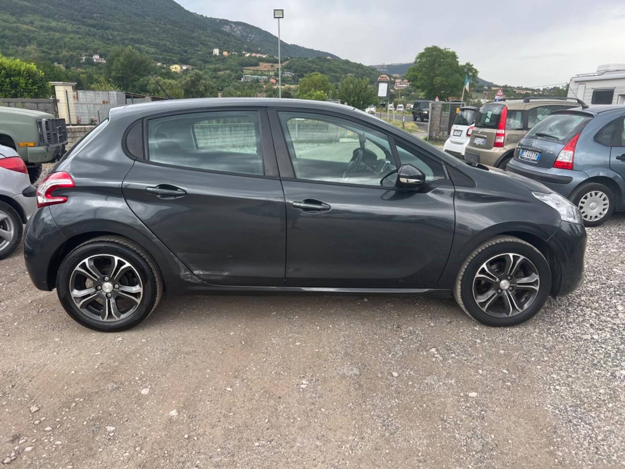 Peugeot 208 1.2 VTi 82 CV 5 porte Allure