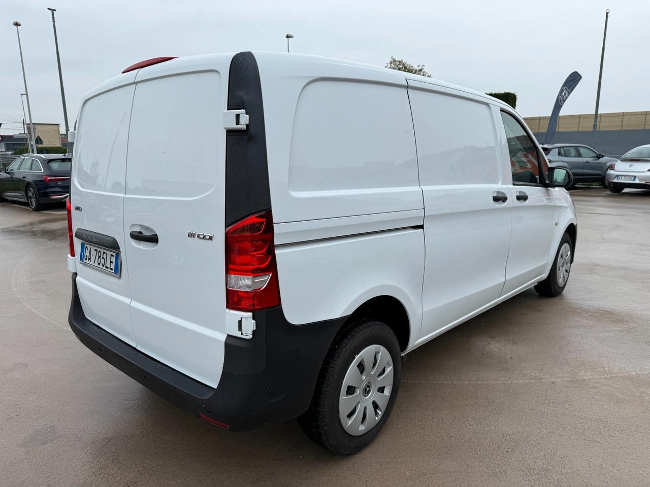 Mercedes-benz Vito 111 CDI 116 CV Furgone Compact