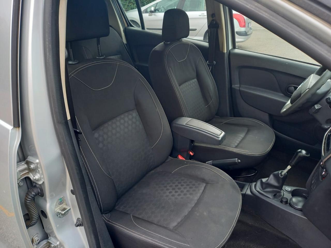 Dacia Sandero GPL CASA MADRE GARANZIA 12 MESI