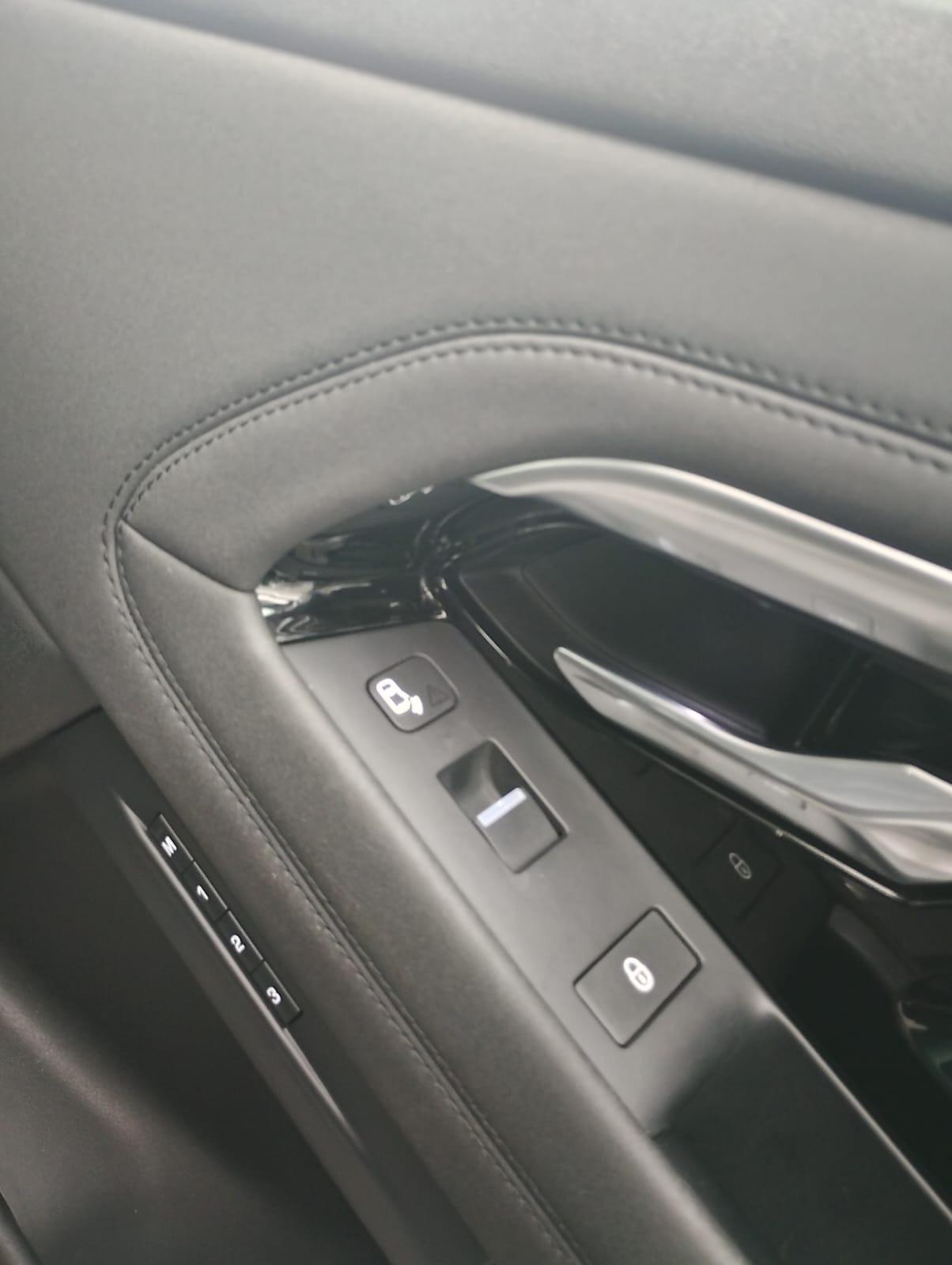 Land Rover Range Evoque 2.0D I4-L.Flw 150CV AWD Aut R-Dynamic HSE