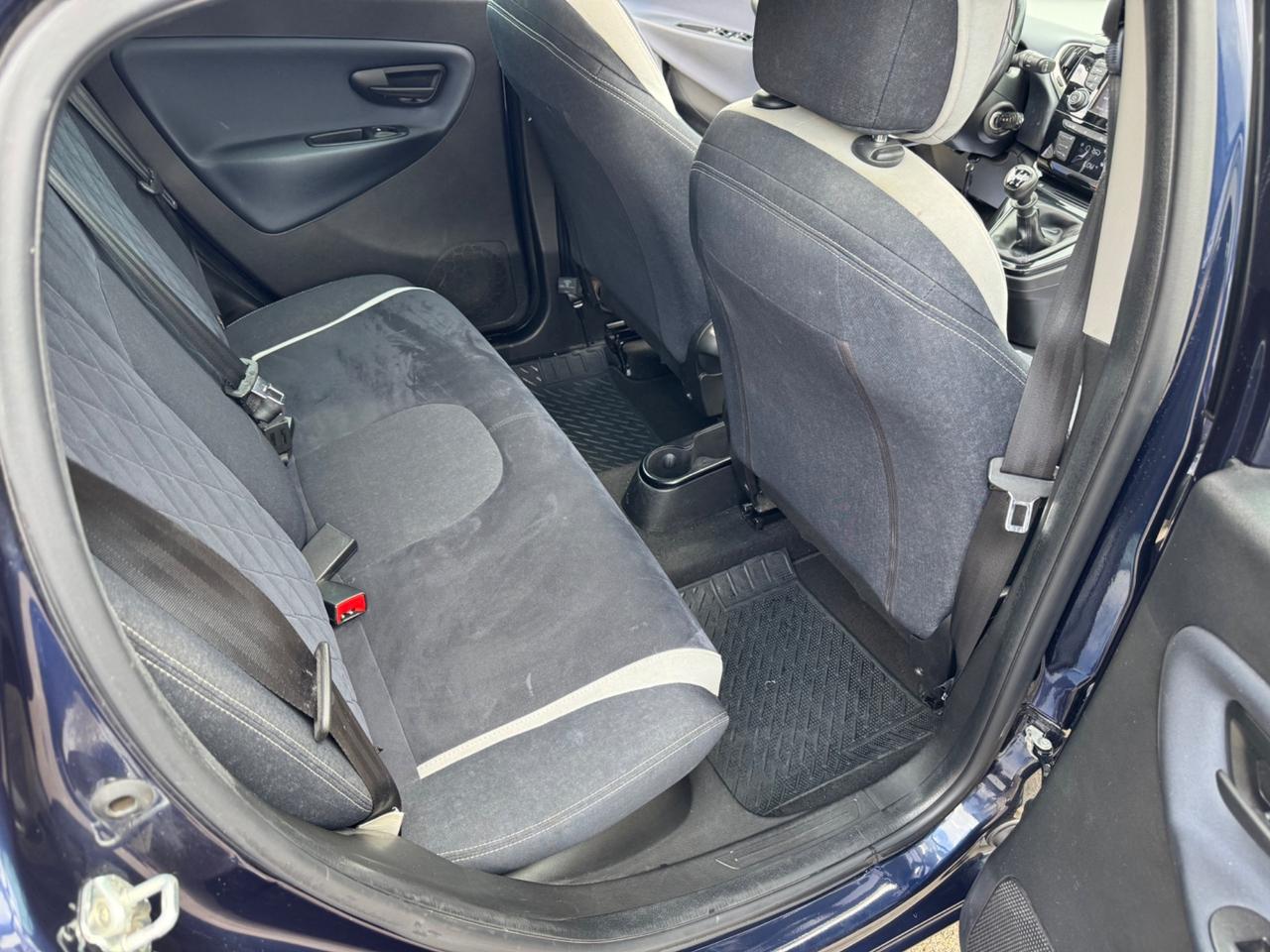 Lancia Ypsilon 1.2 69 CV 5 porte GPL Ecochic Platinum