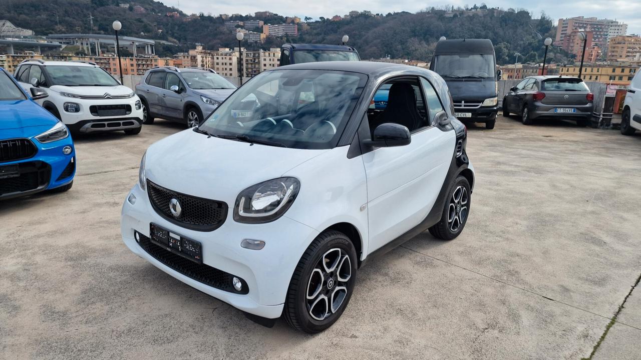 Smart ForTwo 70 1.0 Youngster MANUALE